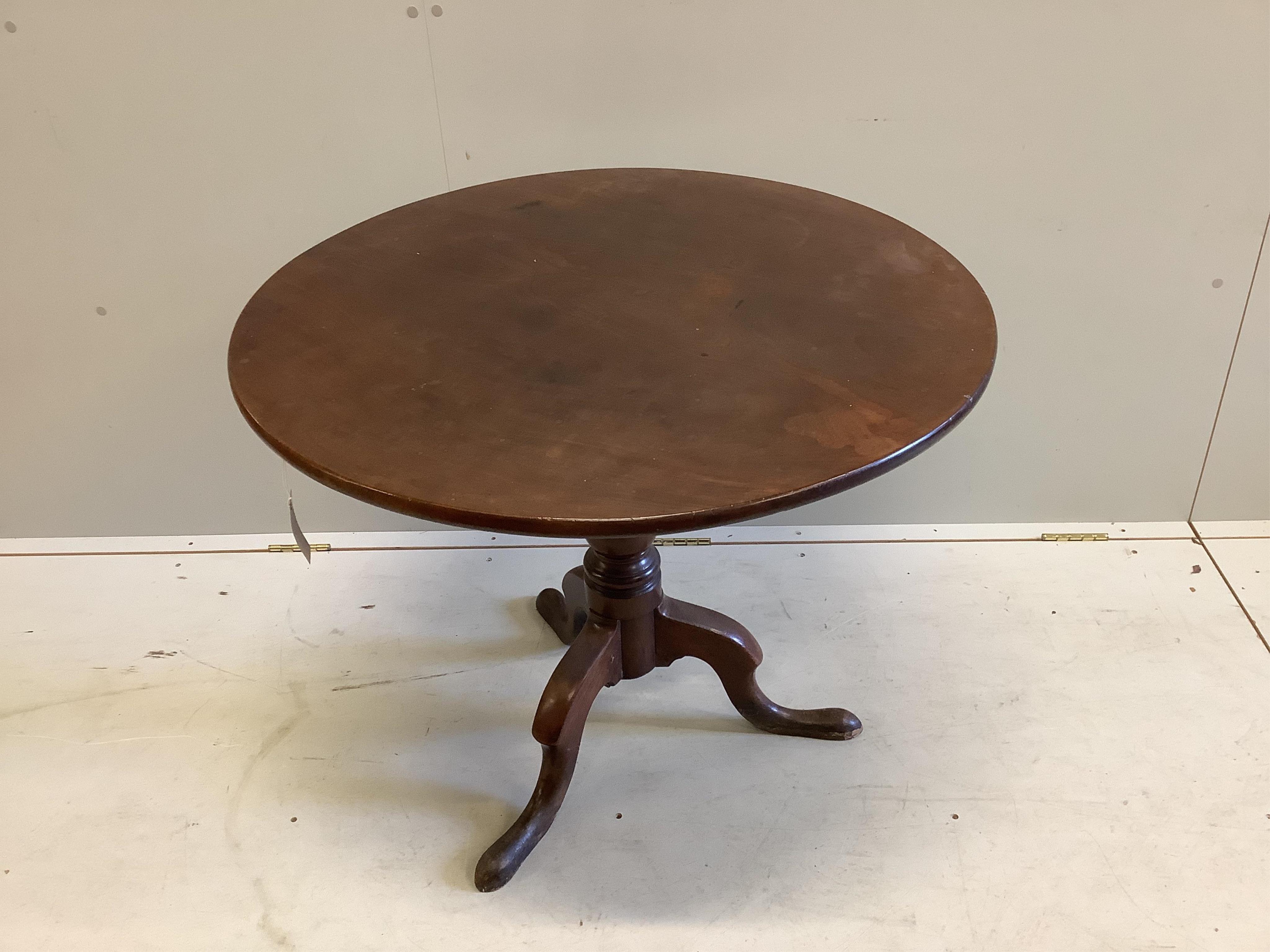 A George III mahogany tripod tea table, diameter 84cm. Condition - good